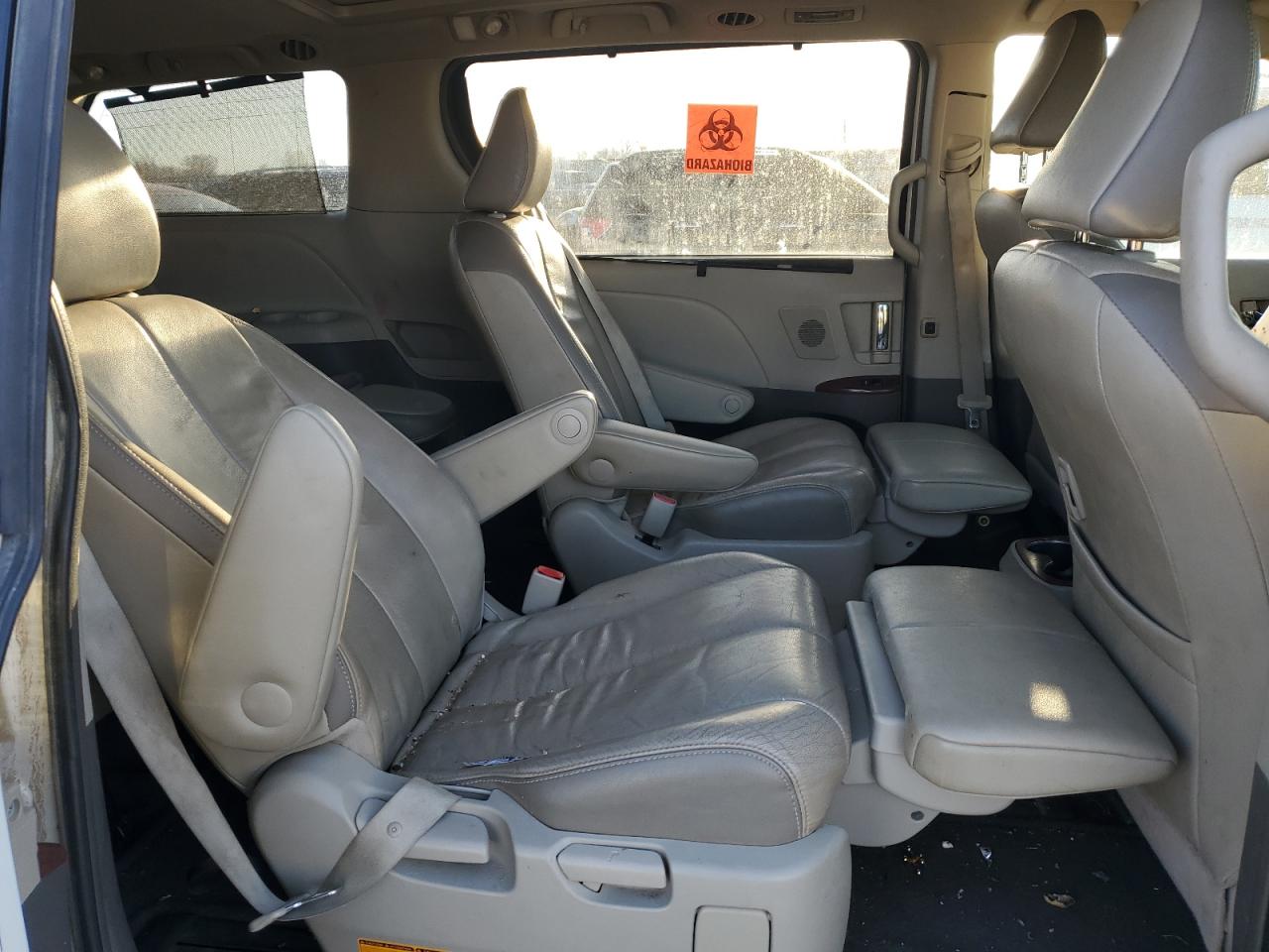 2012 Toyota Sienna VIN 5TDDK3DC9CS047238 Copart auction photo, front end damage thumbnail 11