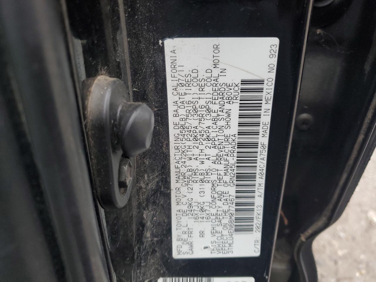 2011 Toyota Tacoma VIN 3TMLU4EN6BM077467 Copart auction photo, front end / rear end damage thumbnail 12