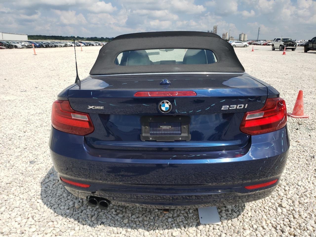 2017 BMW 2er VIN WBA2M9C30HV985824 Copart auction photo, side damage thumbnail 6