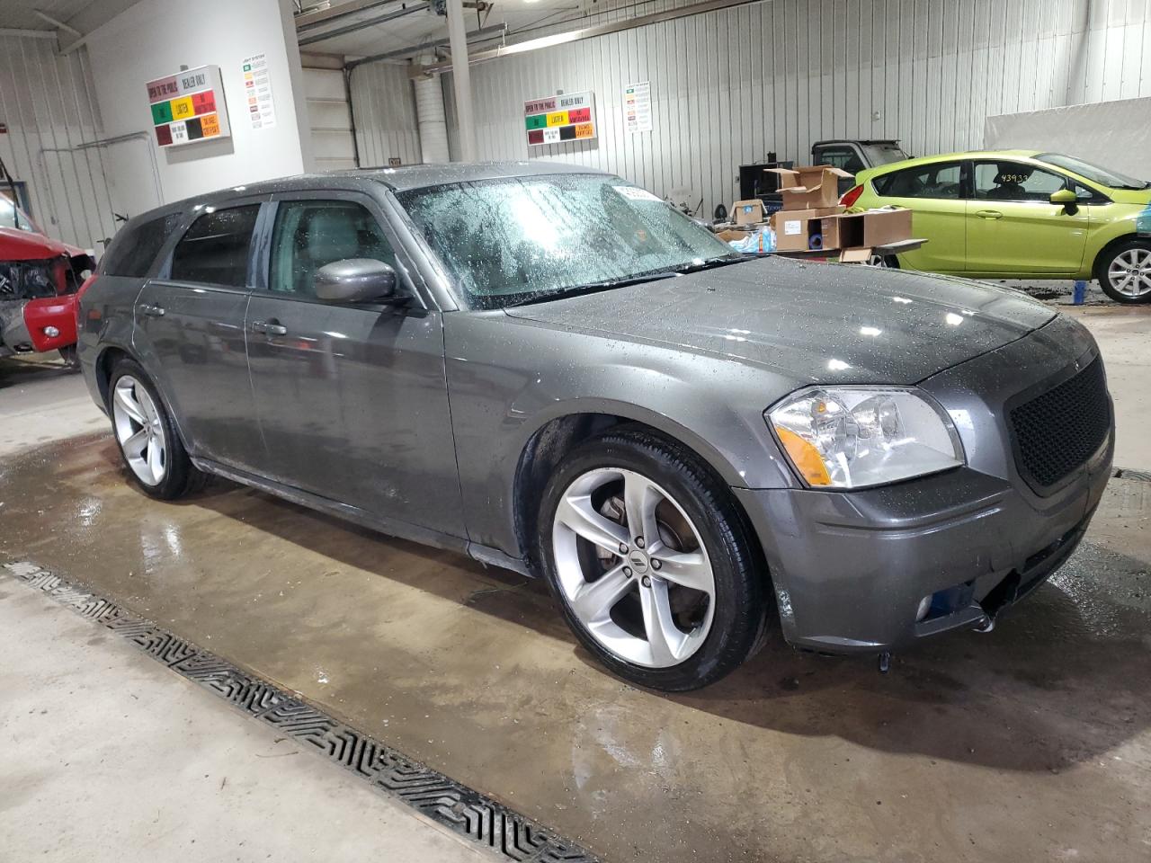 2005 Dodge Magnum VIN 2D4GV58245H625199 Copart auction photo, front end damage thumbnail 4