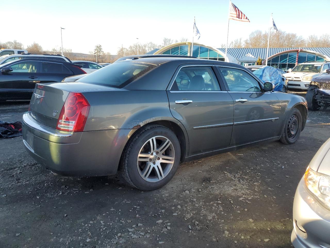 2009 Chrysler 300 VIN 2C3LA63T09H545714 Copart auction photo, minor dent/scratches damage thumbnail 3