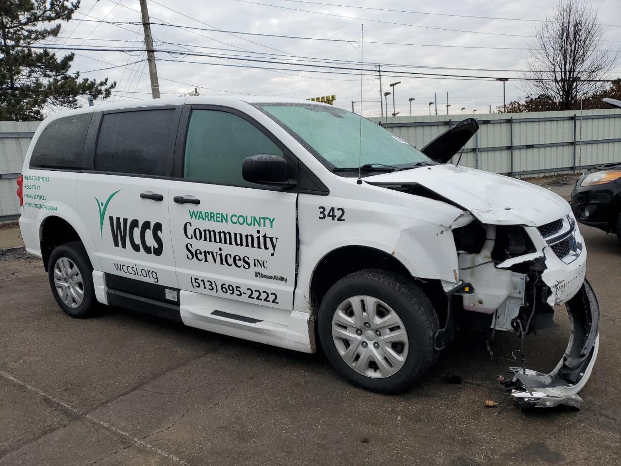 2019 Dodge Caravan VIN 2C7WDGBG0KR793832 Copart auction photo, front end damage thumbnail 4