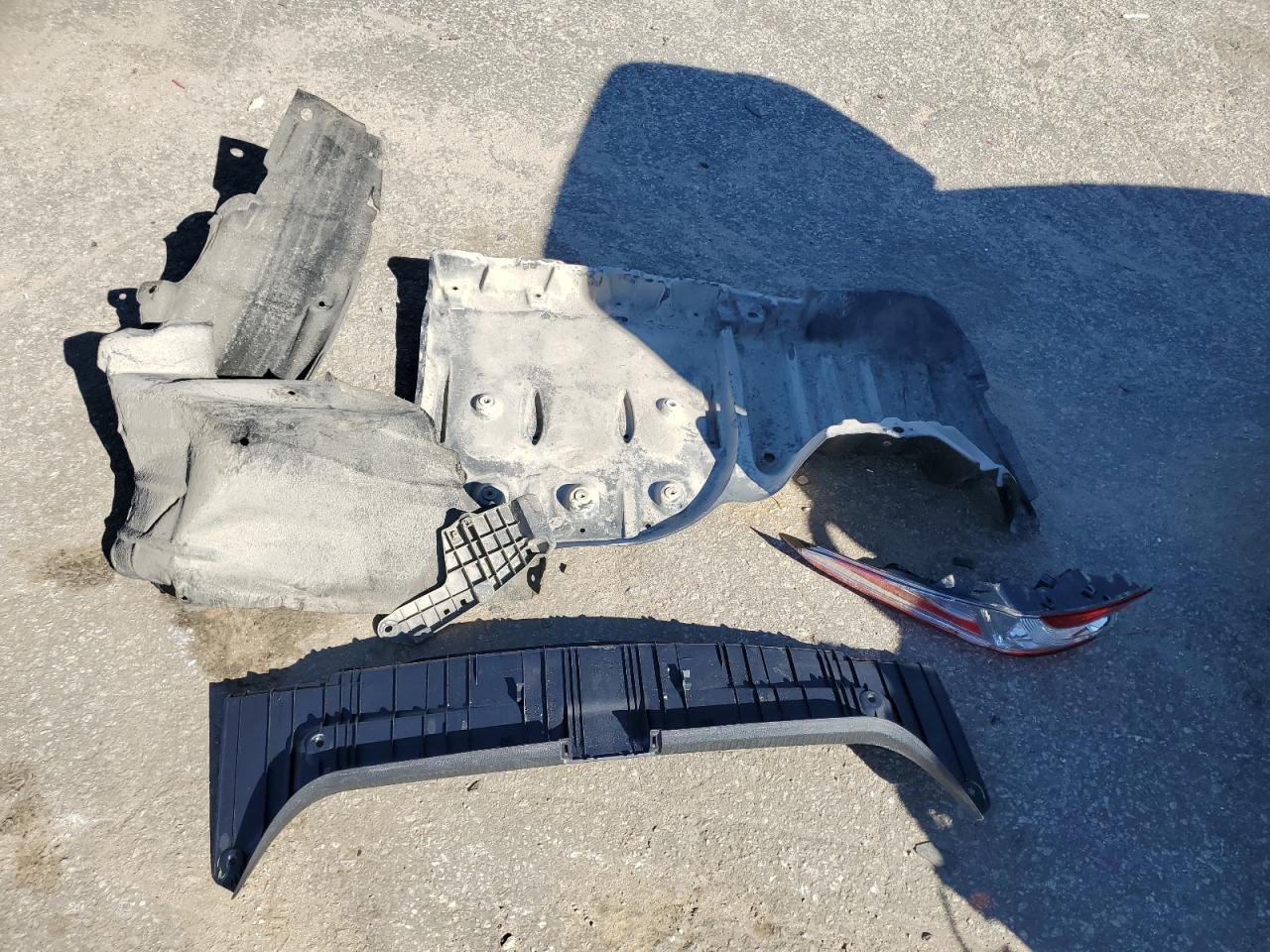 2020 Toyota Camry VIN 4T1C11AK4LU999019 Copart auction photo, rear end damage thumbnail 14