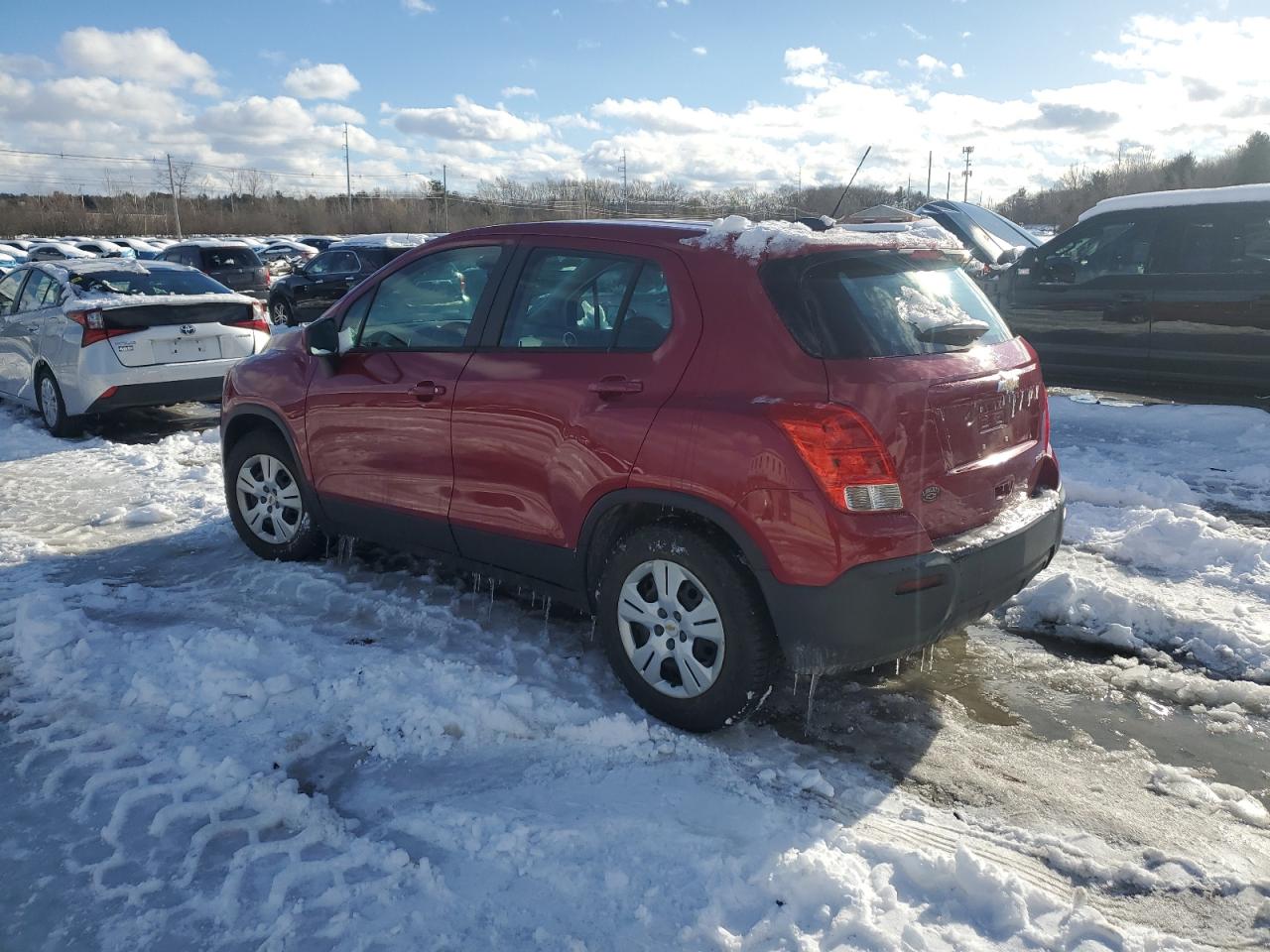 2015 Chevrolet Trax VIN KL7CJKSB8FB197840 Copart auction photo, side / minor dent/scratches damage thumbnail 2