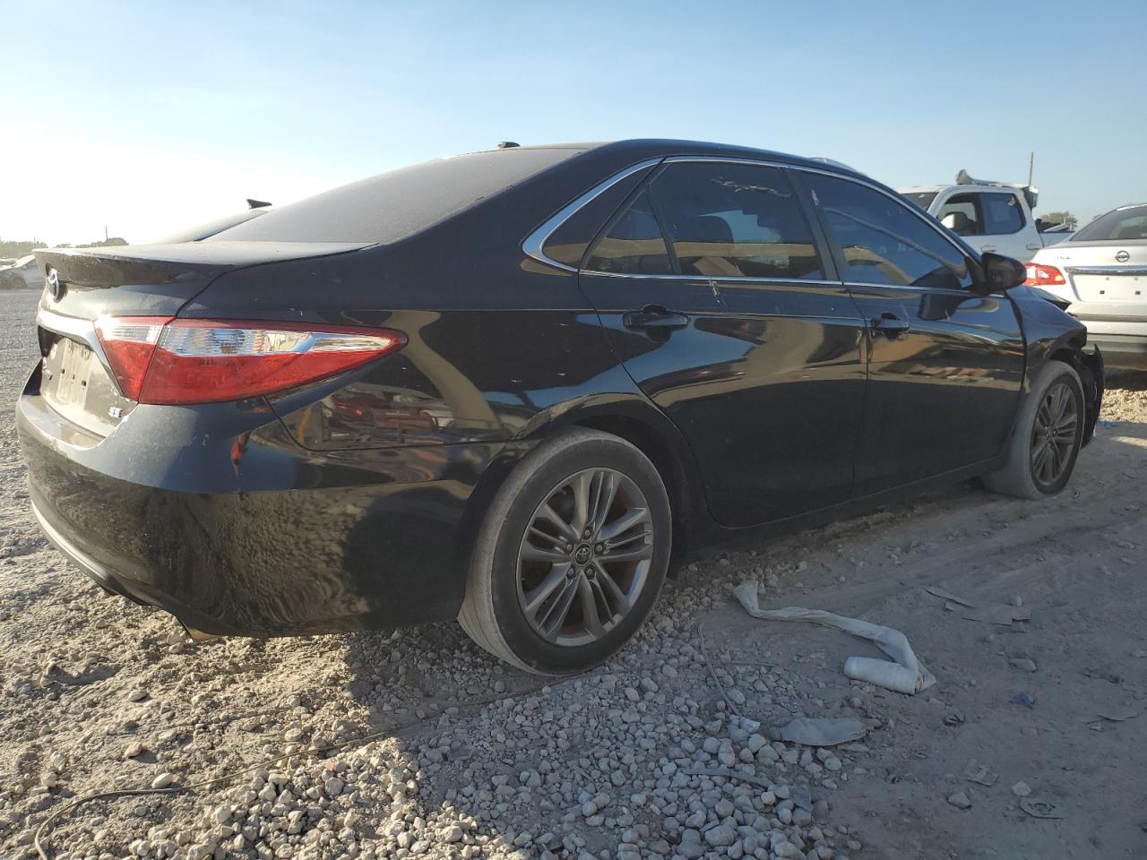 2016 Toyota Camry VIN 4T1BF1FK9GU173861 Copart auction photo, front end / minor dent/scratches damage thumbnail 3