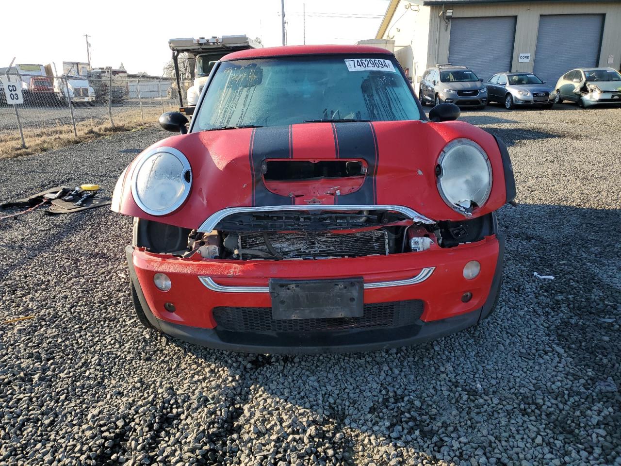 2004 MINI Cooper VIN WMWRE33494TD83532 Copart auction photo, front end damage thumbnail 5