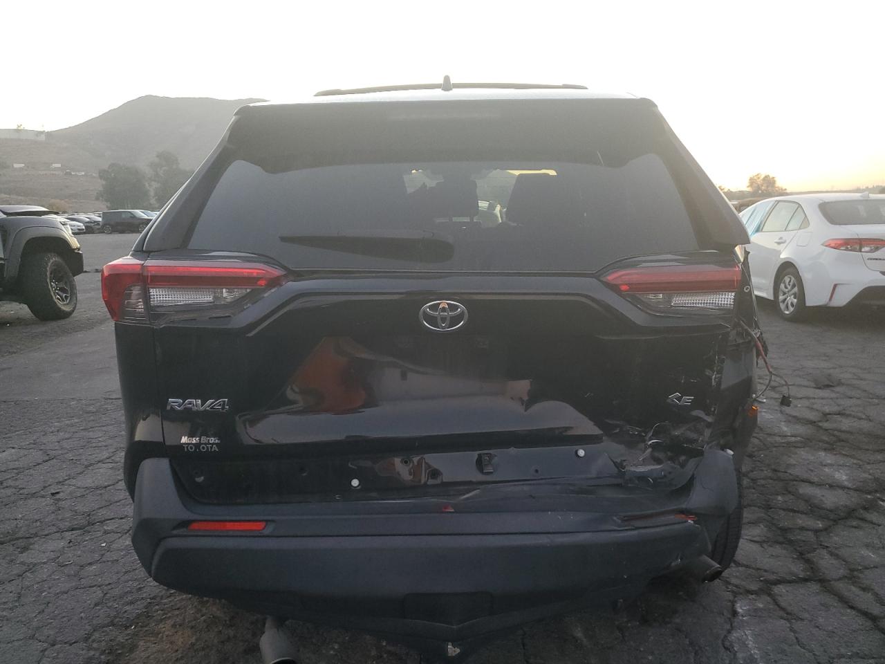 2020 Toyota RAV 4 VIN JTMH1RFV6LD056383 Copart auction photo, front end / rear end damage thumbnail 6