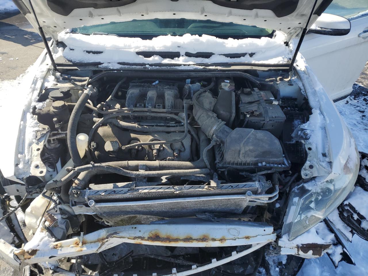 2011 Ford Taurus VIN 1FAHP2EW9BG166833 Copart auction photo, front end / minor dent/scratches damage thumbnail 12