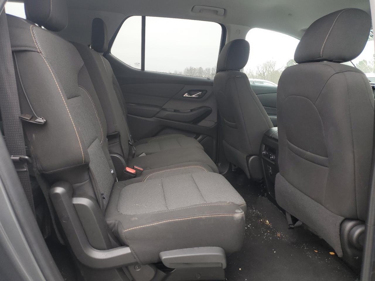2018 Chevrolet Traverse VIN 1GNERFKW0JJ216031 Copart auction photo, front end damage thumbnail 11