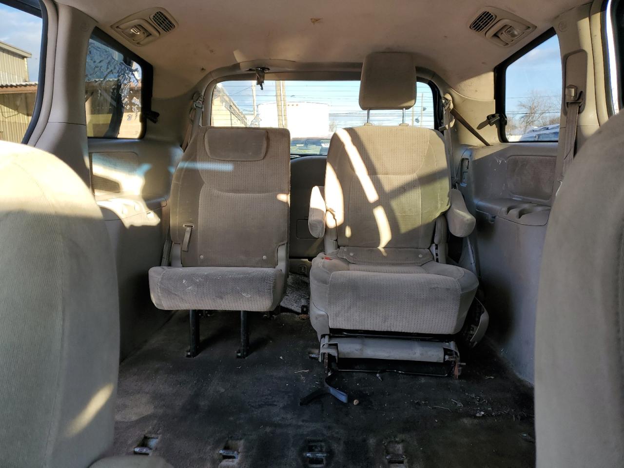 2010 Toyota Sienna VIN 5TDKK4CC6AS337366 Copart auction photo, front end / rear end damage thumbnail 10