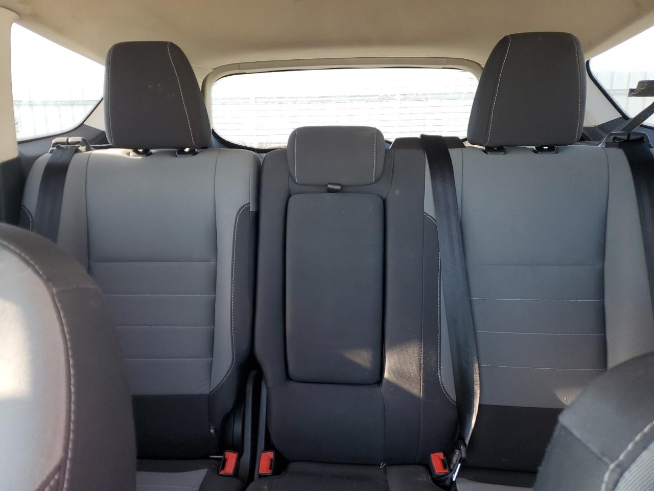 2016 Ford Escape VIN 1FMCU9G98GUB40810 Copart auction photo, front end / rear end damage thumbnail 10