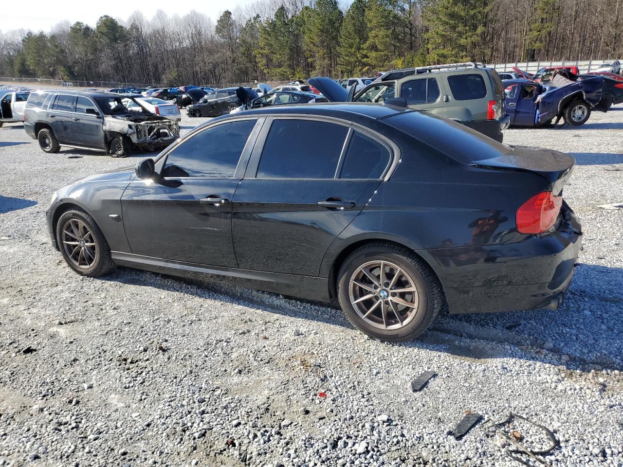 2010 BMW 3er VIN WBAPH7G50ANM51397 Copart auction photo, all over damage thumbnail 2