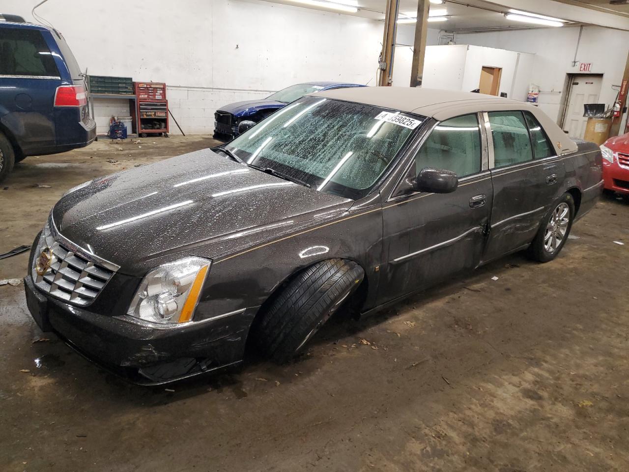 2009 Cadillac DTS VIN 1G6KD57Y29U108151 - Copart auction photo