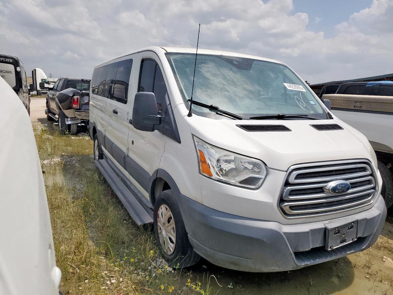 2015 Ford Transit VIN 1FBZX2ZM1FKA96873 Copart auction photo, rear end damage thumbnail 4