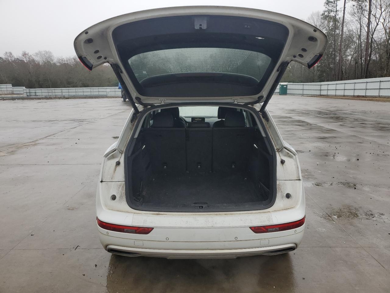 2020 Audi Q5 VIN WA1BNAFYXL2013483 Copart auction photo, front end / minor dent/scratches damage thumbnail 6