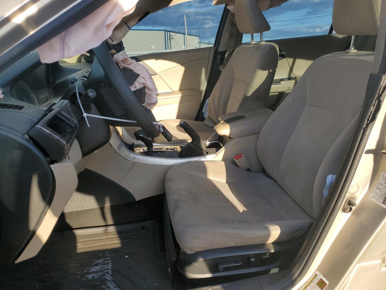 2016 Honda Accord VIN 1HGCR2F75GA083966 Copart auction photo, all over damage thumbnail 7
