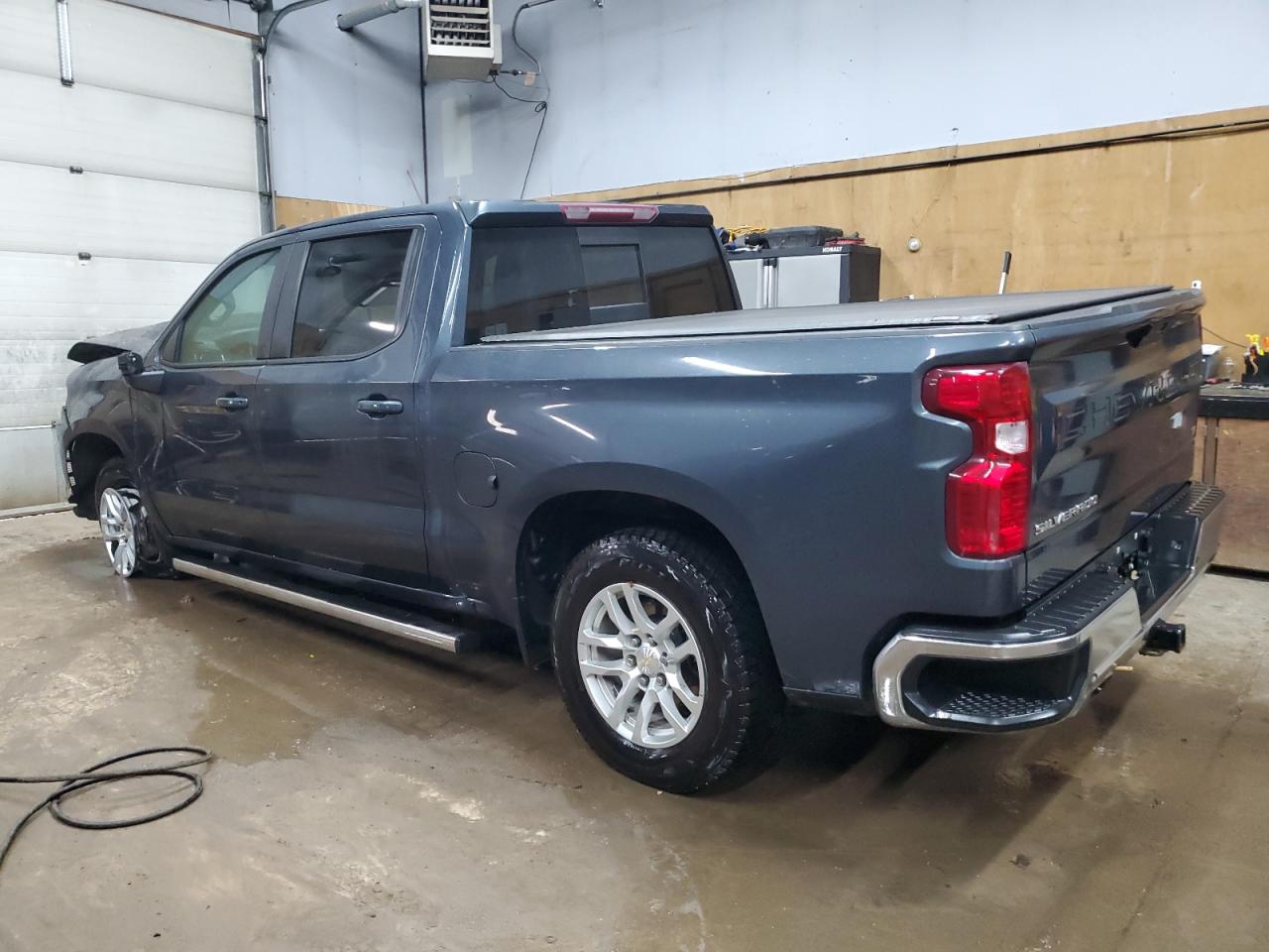 2021 Chevrolet Silverado VIN 1GCUYDED1MZ165926 Copart auction photo, front end / undercarriage damage thumbnail 2