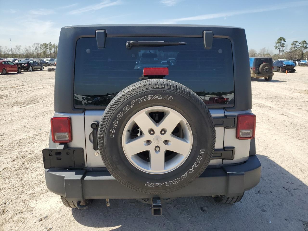 2014 Jeep Wrangler VIN 1C4AJWAGXEL102945 Copart auction photo, front end / minor dent/scratches damage thumbnail 6