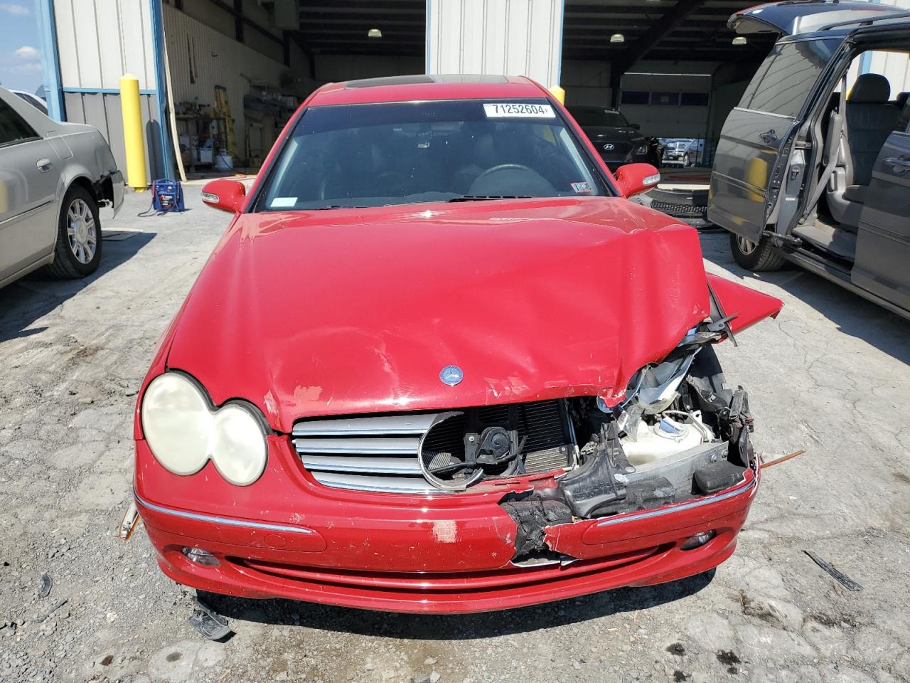 2005 Mercedes-Benz CLK-klasse VIN WDBTJ65J35F127696 Copart auction photo, front end damage thumbnail 5