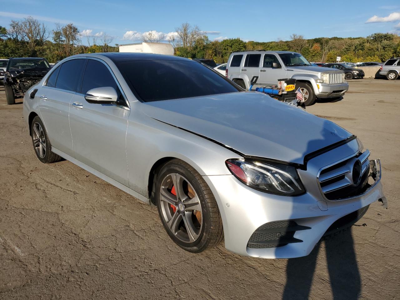 2017 Mercedes-Benz E-klasse VIN WDDZF4KB3HA091269 Copart auction photo, front end / side damage thumbnail 4