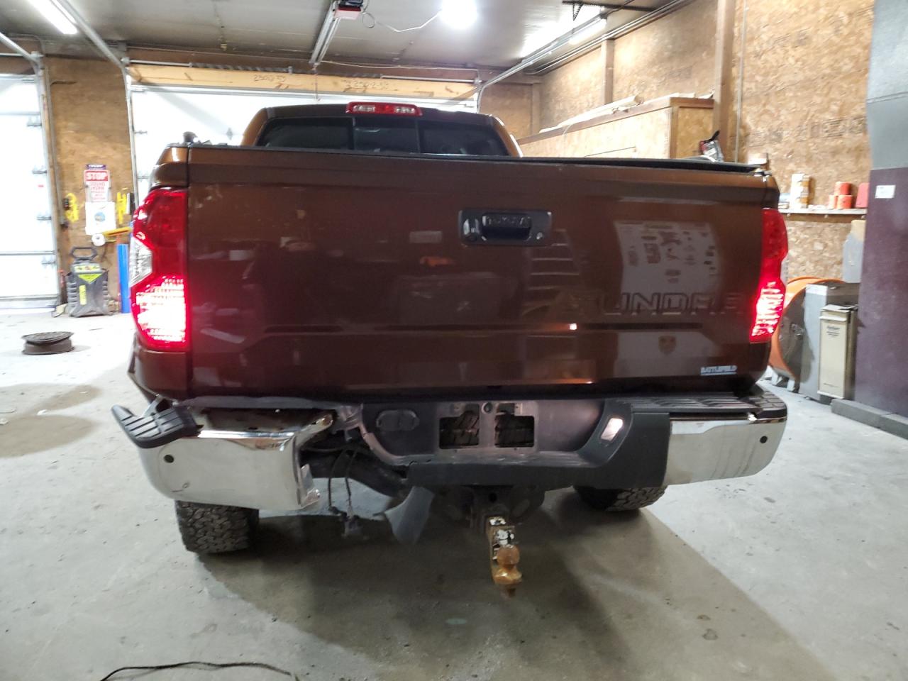 2015 Toyota Tundra VIN 5TFBY5F17FX488846 Copart auction photo, rear end damage thumbnail 6