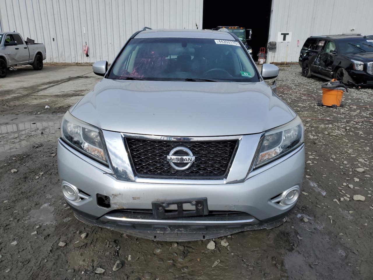 2016 Nissan Pathfinder VIN 5N1AR2MMXGC634245 Copart auction photo, rear end damage thumbnail 5