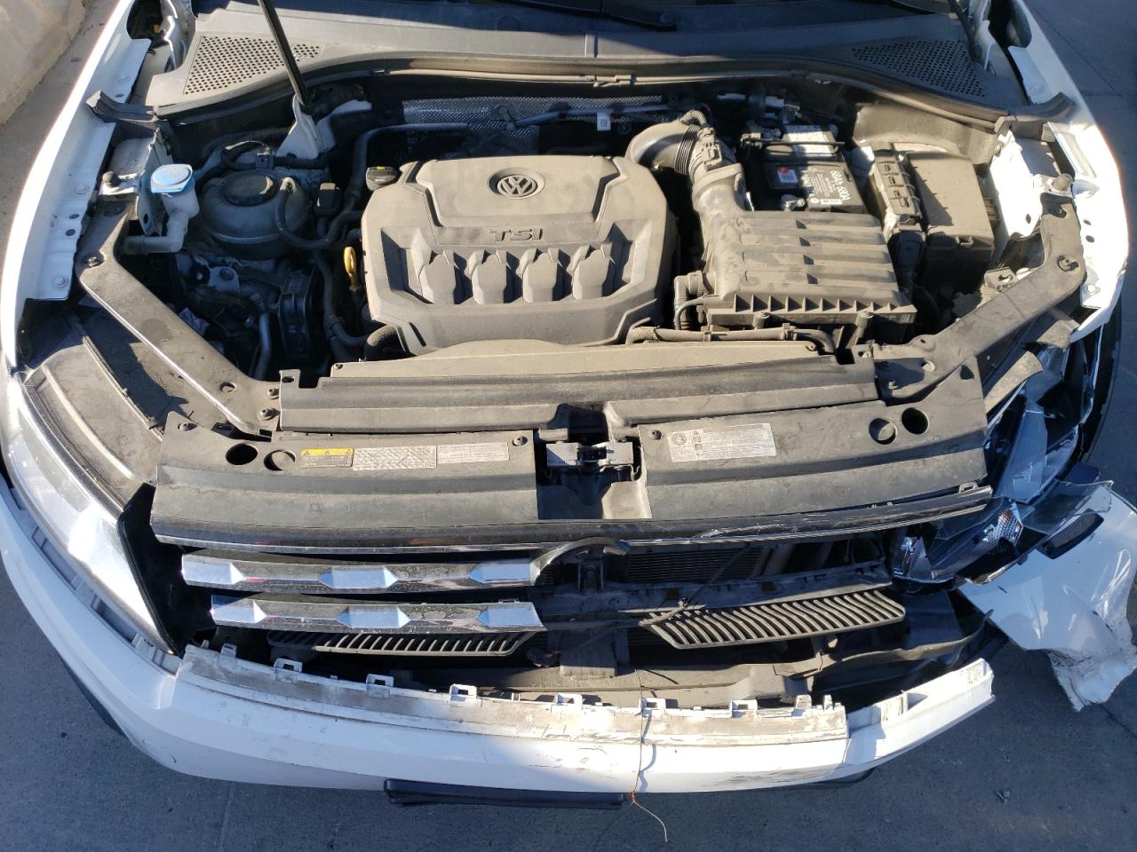 2019 Volkswagen Tiguan VIN 3VV2B7AX8KM059595 Copart auction photo, front end / side damage thumbnail 13