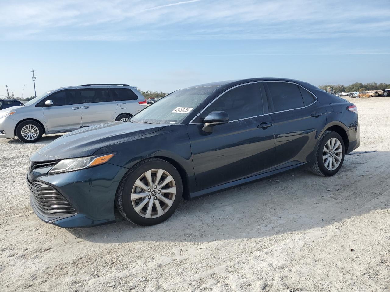 2018 Toyota Camry VIN 4T1B11HK4JU572566