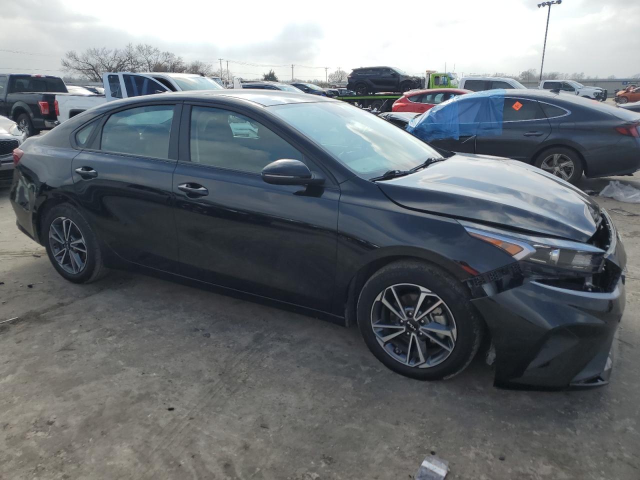 2022 KIA Forte VIN 3KPF24AD7NE475222 Copart auction photo, all over damage thumbnail 4
