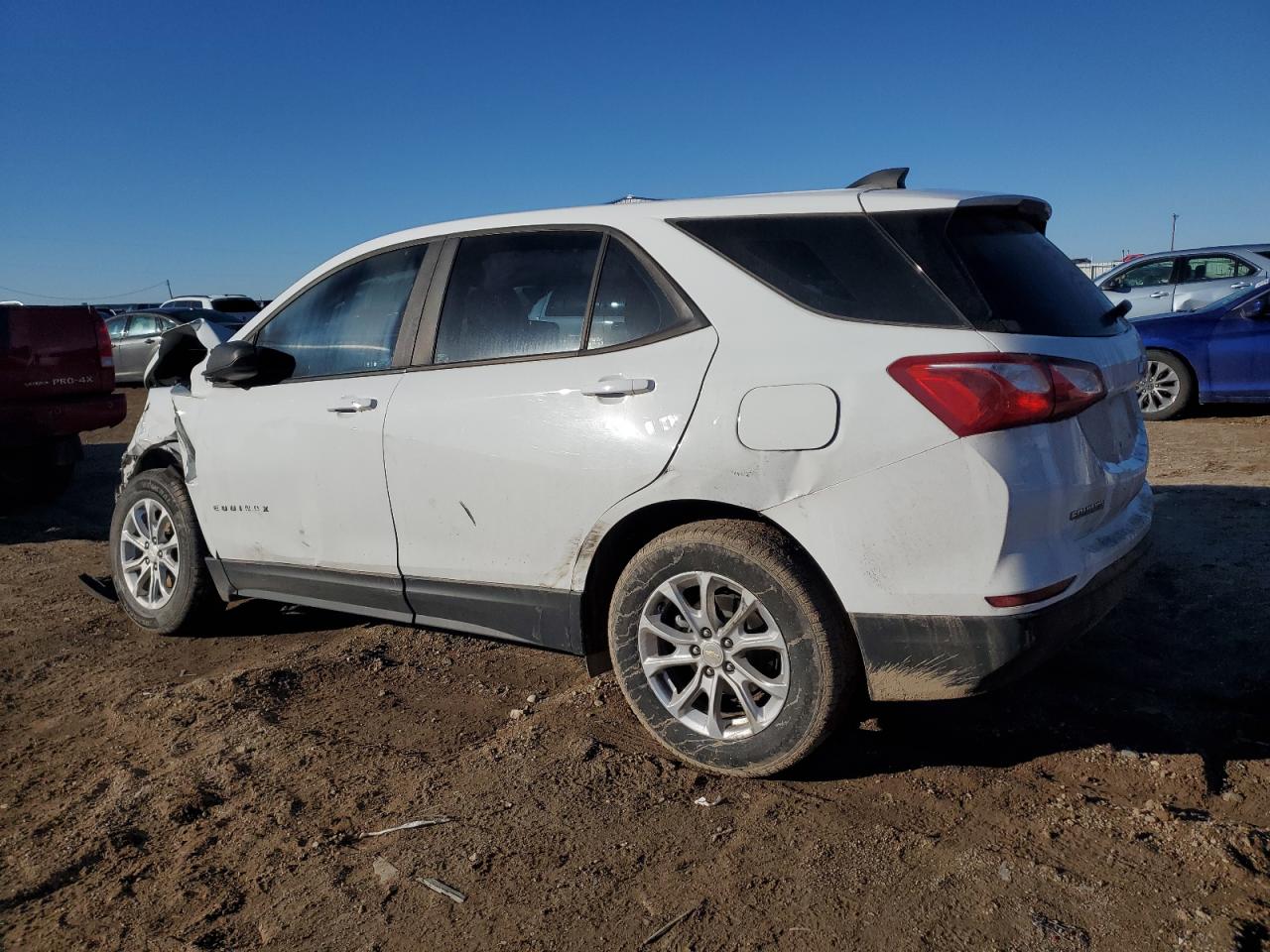 2020 Chevrolet Equinox VIN 3GNAXHEV5LS577940 Copart auction photo, front end / side damage thumbnail 2