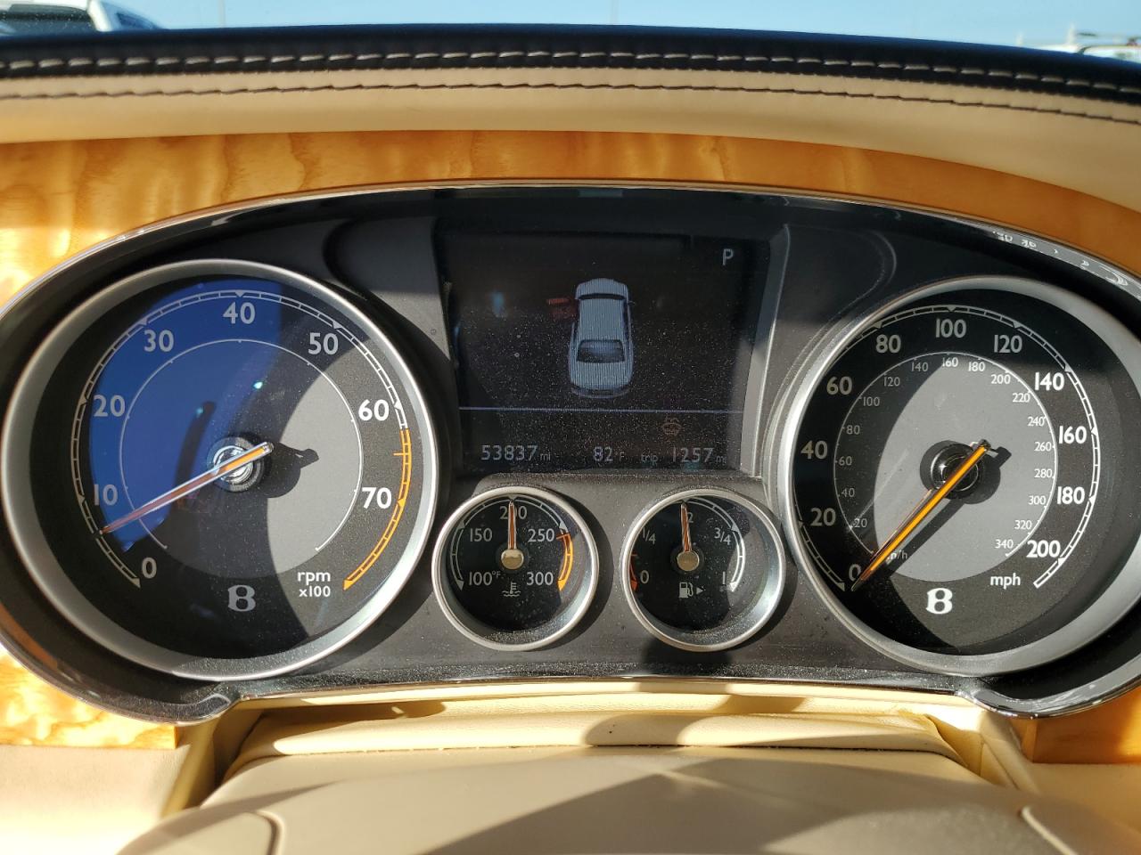 2014 Bentley Flying spur VIN SCBEC9ZA2EC090466 Copart auction photo, front end / minor dent/scratches damage thumbnail 9