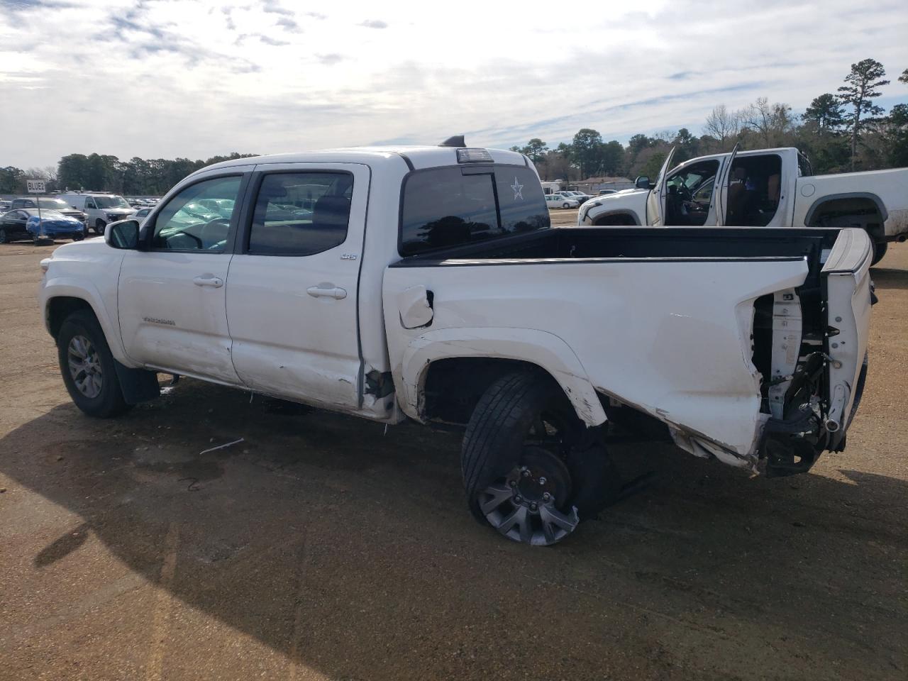 2019 Toyota Tacoma VIN 5TFAZ5CN6KX082597 Copart auction photo, rear end / side damage thumbnail 2
