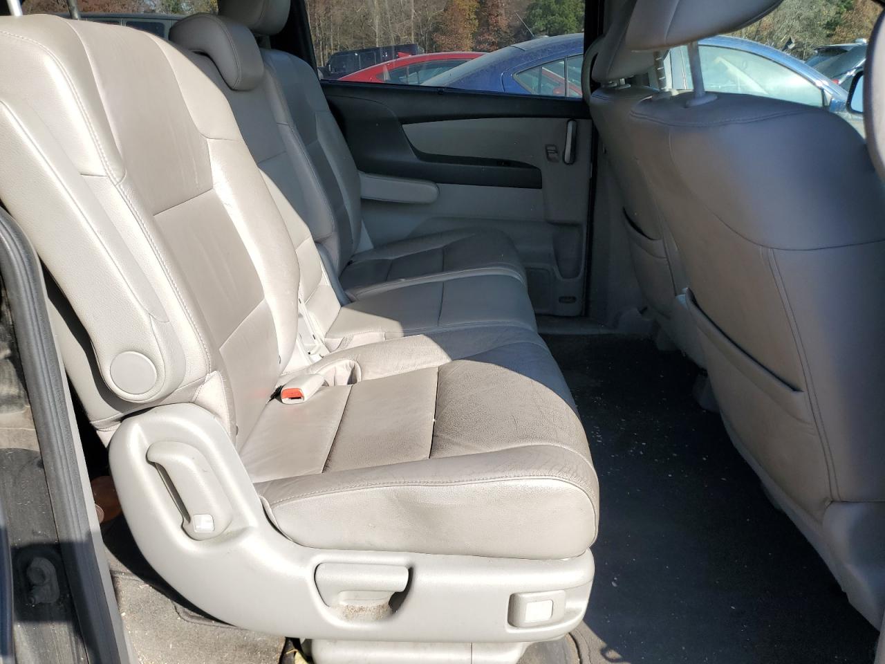 2012 Honda Odyssey VIN 5FNRL5H63CB076290 Copart auction photo, all over damage thumbnail 11