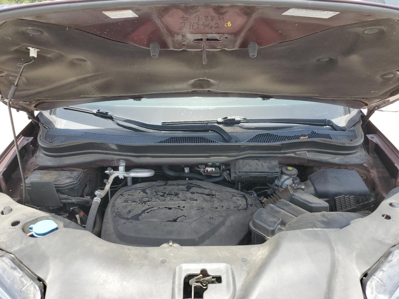 2021 Honda Passport VIN 5FNYF7H50MB013526 Copart auction photo, side / undercarriage damage thumbnail 12