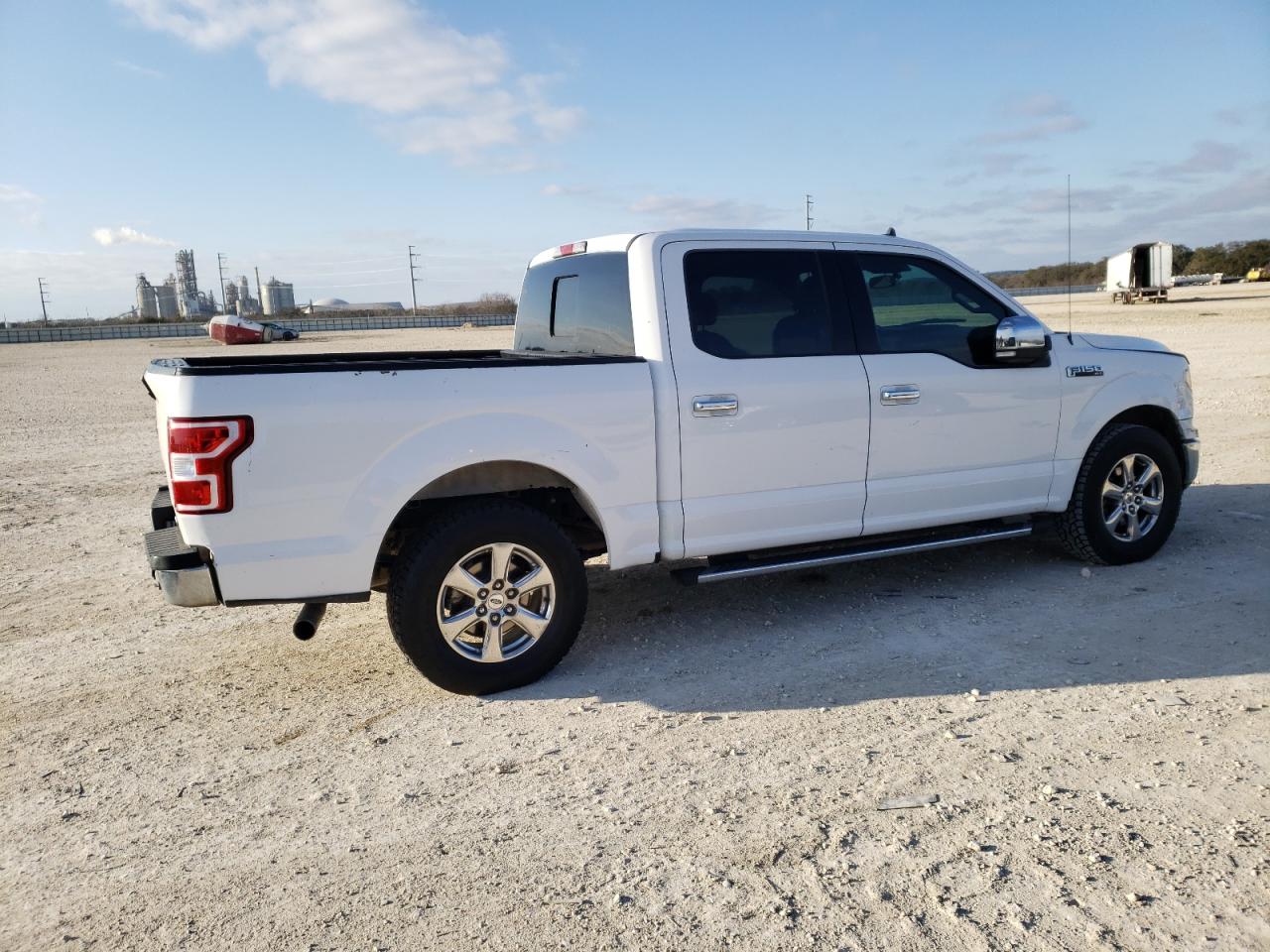 2019 Ford F-150 VIN 1FTEW1CP5KKE21593 Copart auction photo, minor dent/scratches damage thumbnail 3