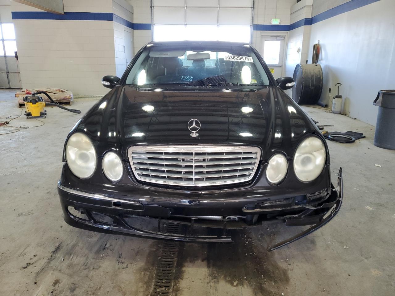 2003 Mercedes-Benz E-klasse VIN WDBUF70J83A153241 Copart auction photo, all over damage thumbnail 5