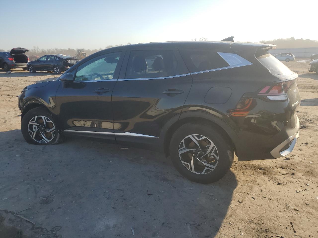 2024 KIA Sportage VIN KNDPUCDF3R7298518 Copart auction photo, front end / minor dent/scratches damage thumbnail 2