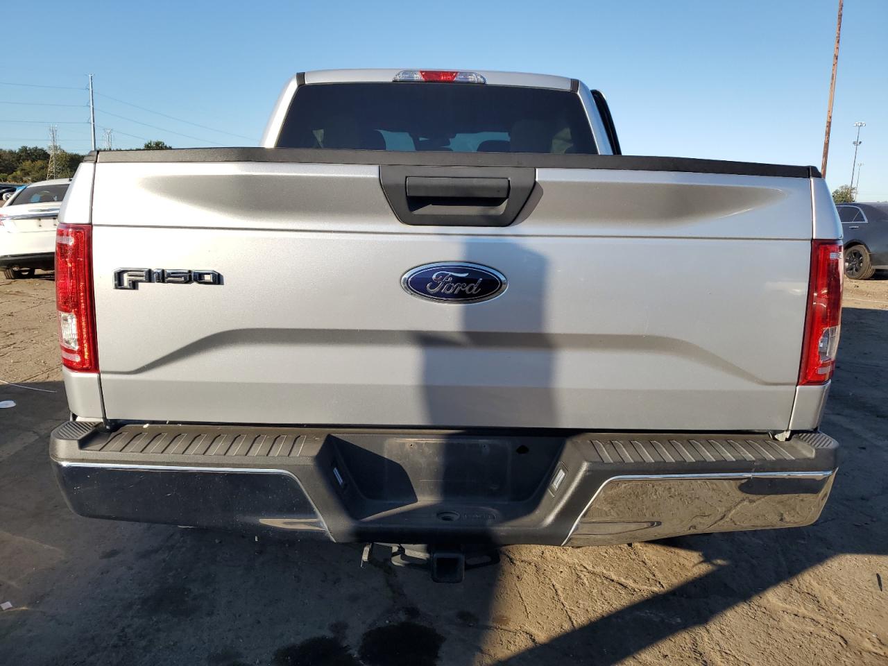 2017 Ford F-150 VIN 1FTEW1C83HFA11868 Copart auction photo, front end / side damage thumbnail 6