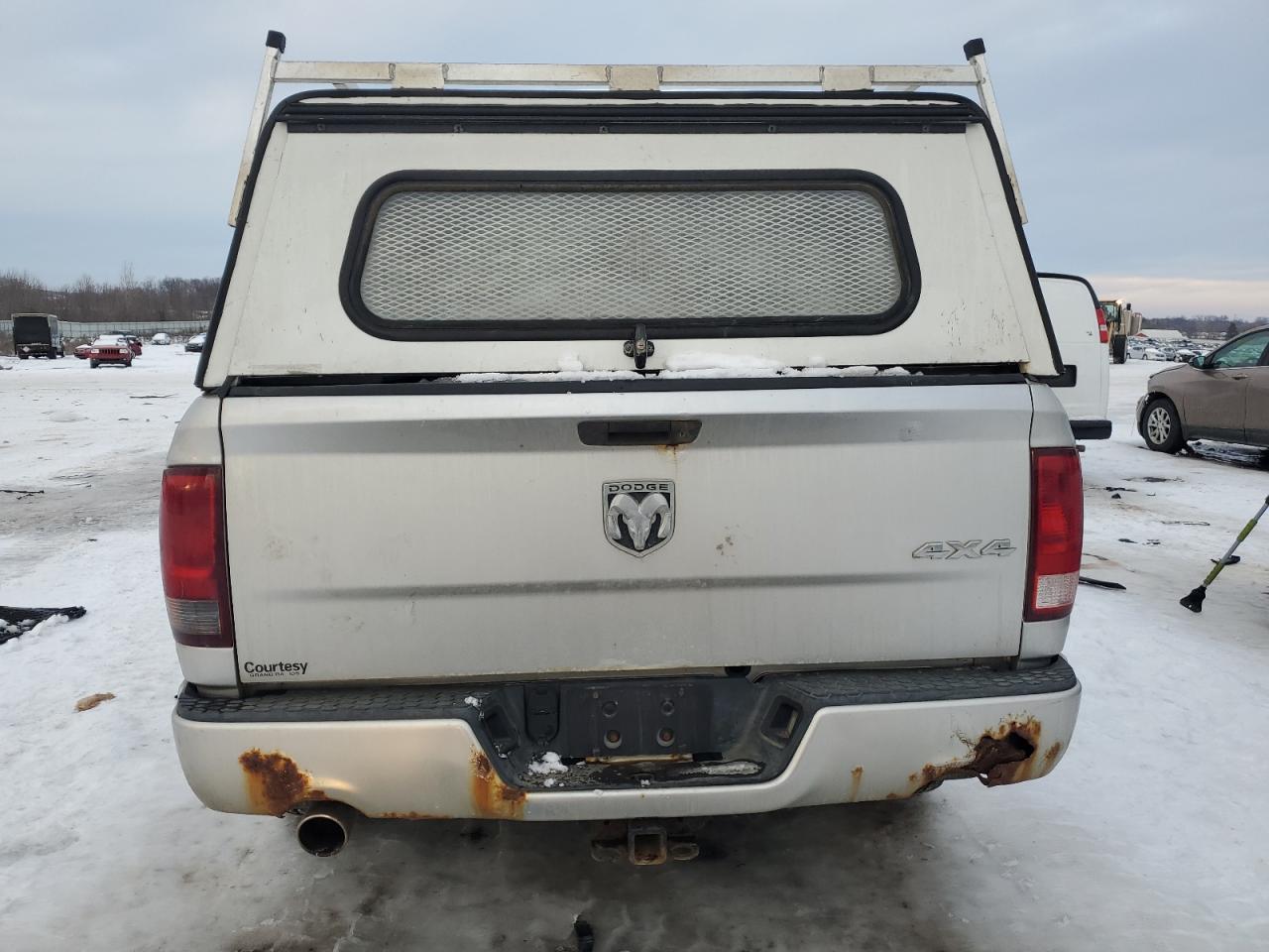 2009 Dodge RAM VIN 1D3HV18T69S785822 Copart auction photo, side / front end damage thumbnail 6