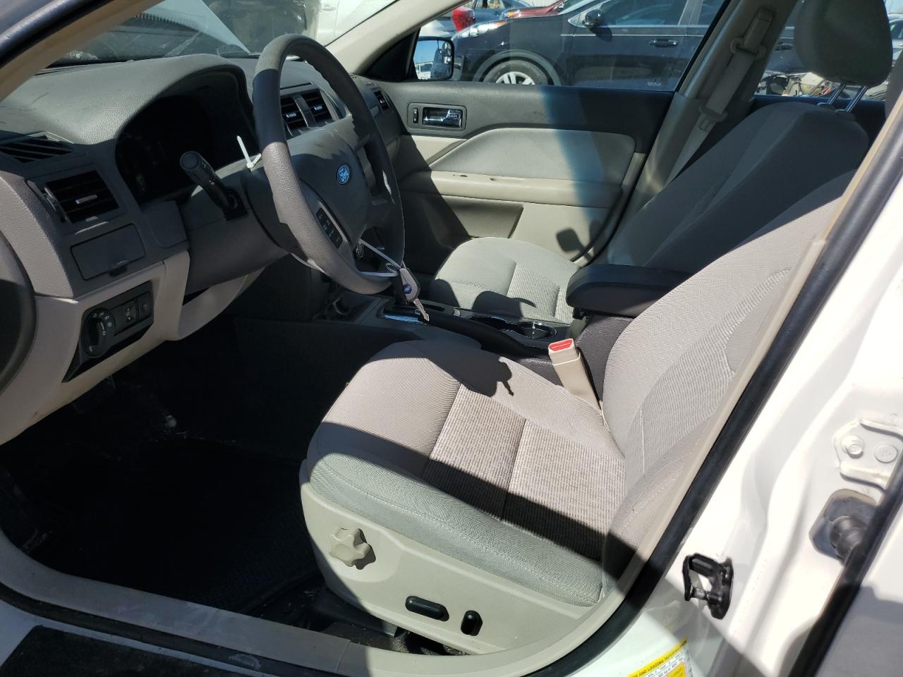 2012 Ford Fusion VIN 3FAHP0HA1CR218017 Copart auction photo, front end / minor dent/scratches damage thumbnail 7