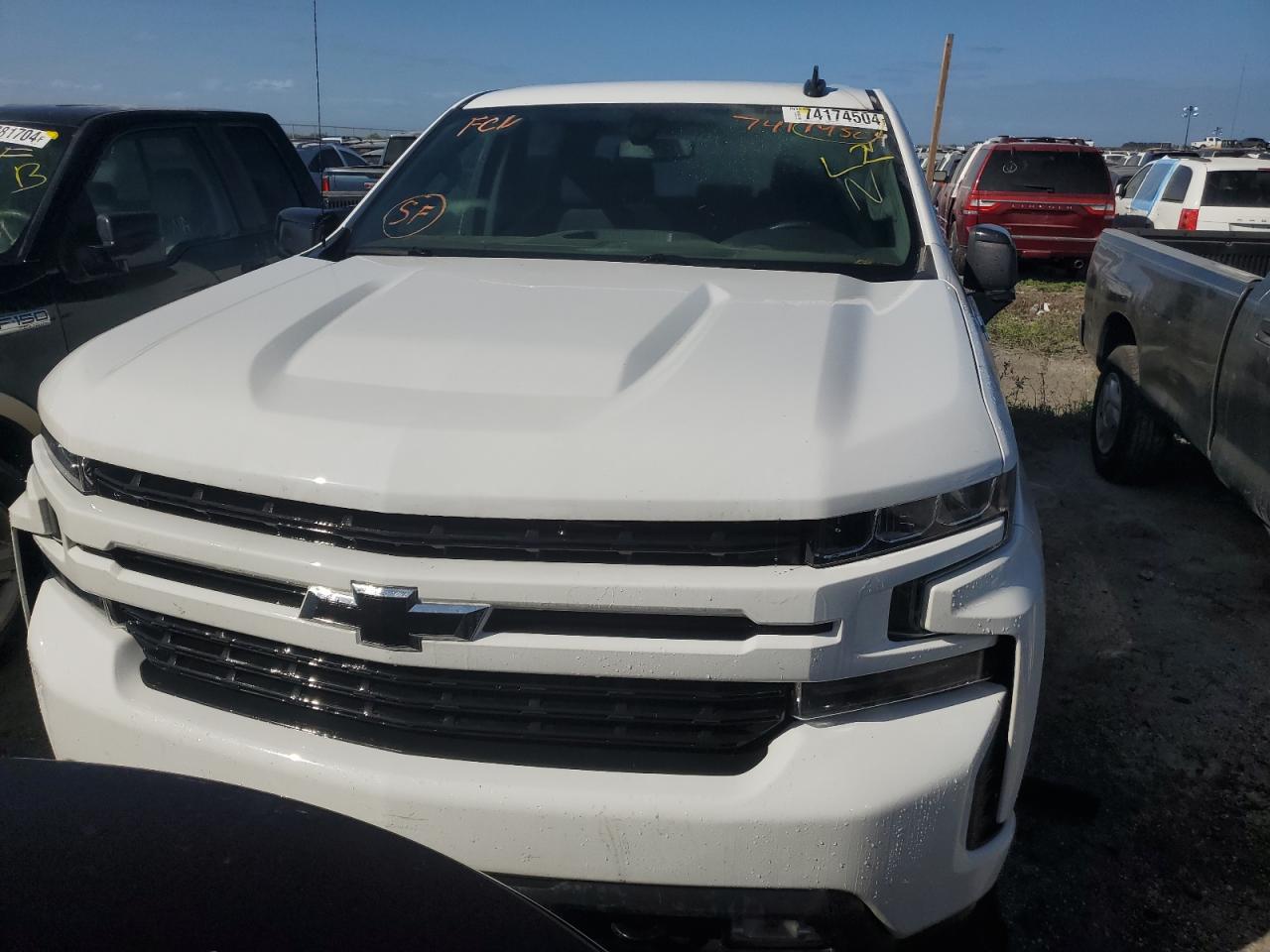 2019 Chevrolet Silverado VIN 1GCUYEED9KZ342810 Copart auction photo, water/flood damage thumbnail 5
