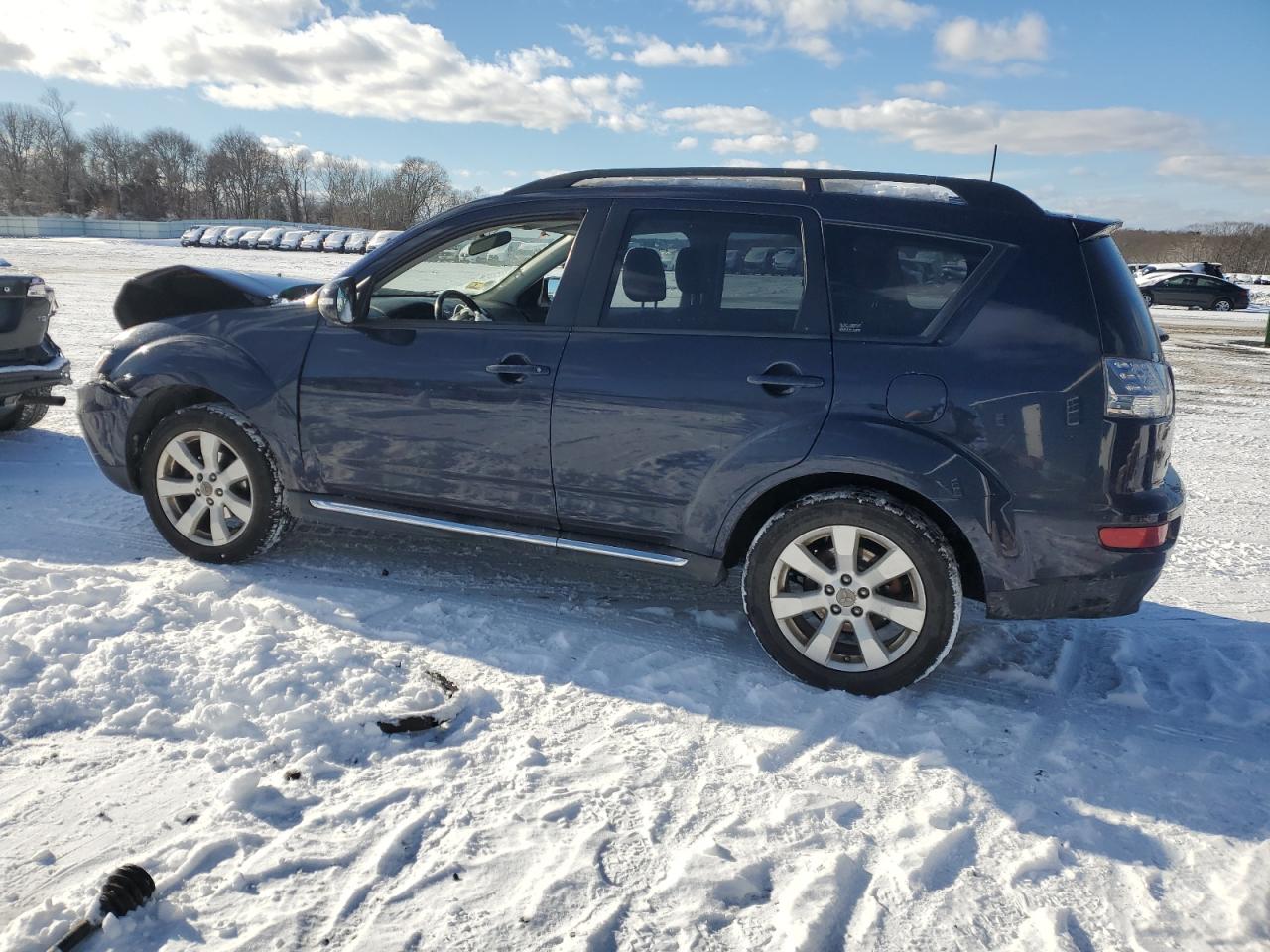 2010 Mitsubishi Outlander VIN JA4JT4AX5AZ012098 Copart auction photo, front end / minor dent/scratches damage thumbnail 2