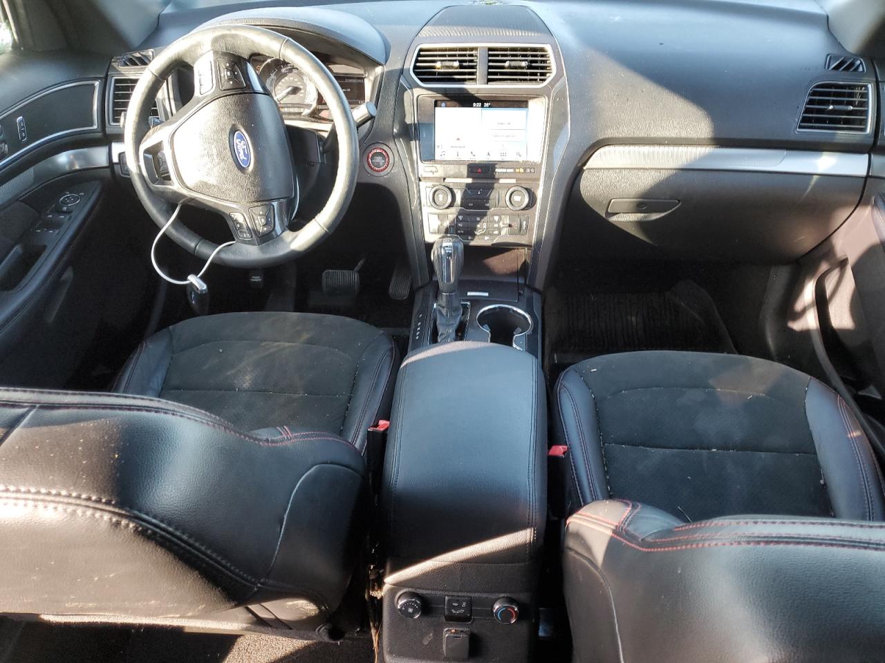 2018 Ford Explorer VIN 1FM5K8D84JGC30482 Copart auction photo, front end / side damage thumbnail 8