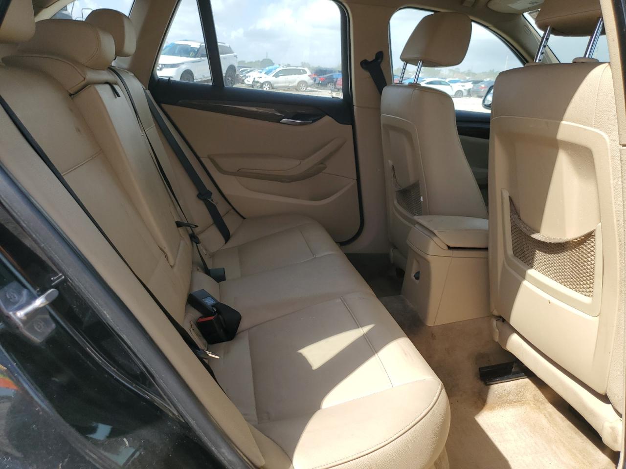 2015 BMW X1 VIN WBAVM1C55FV318602 Copart auction photo, minor dent/scratches damage thumbnail 11