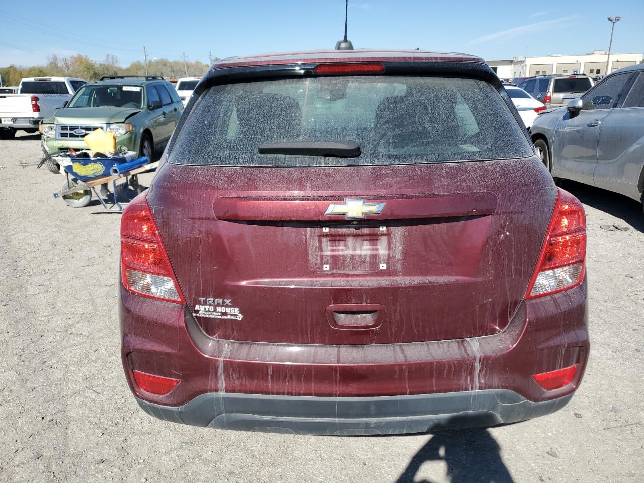 2017 Chevrolet Trax VIN 3GNCJKSBXHL207165 Copart auction photo, front end / minor dent/scratches damage thumbnail 6