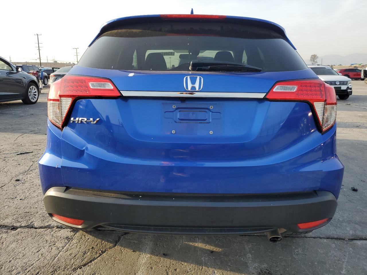 2021 Honda HR-V VIN 3CZRU5H59MM733329 Copart auction photo, front end damage thumbnail 6