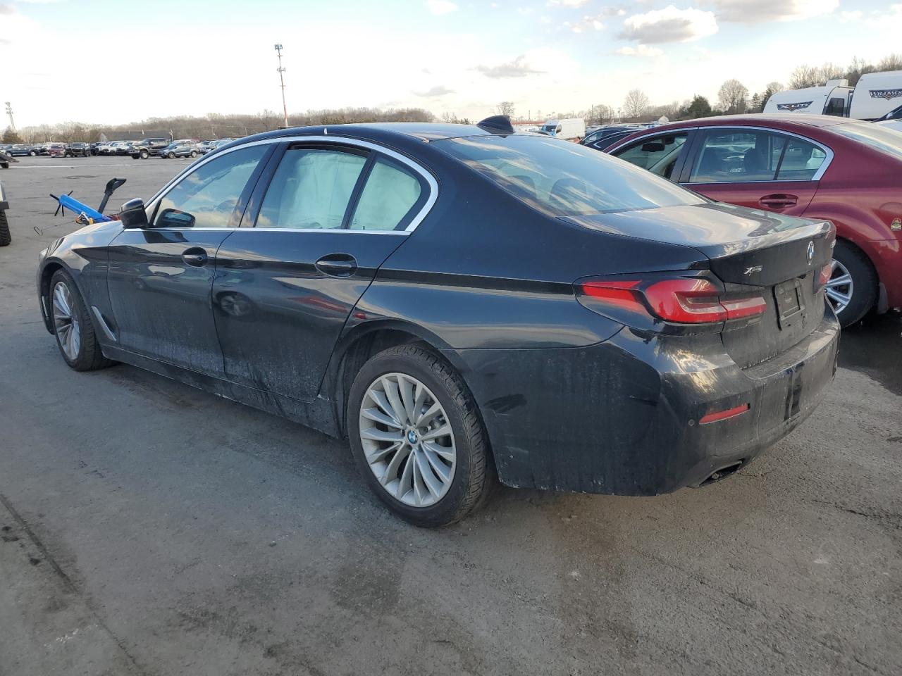 2021 BMW 5er VIN WBA13BJ0XMCF95031 Copart auction photo, front end / undercarriage damage thumbnail 2