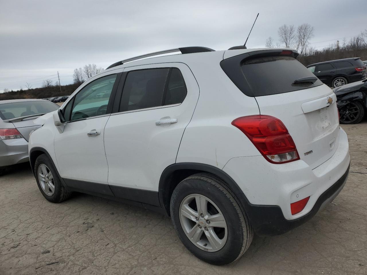2020 Chevrolet Trax VIN KL7CJLSB7LB092496 Copart auction photo, front end damage thumbnail 2