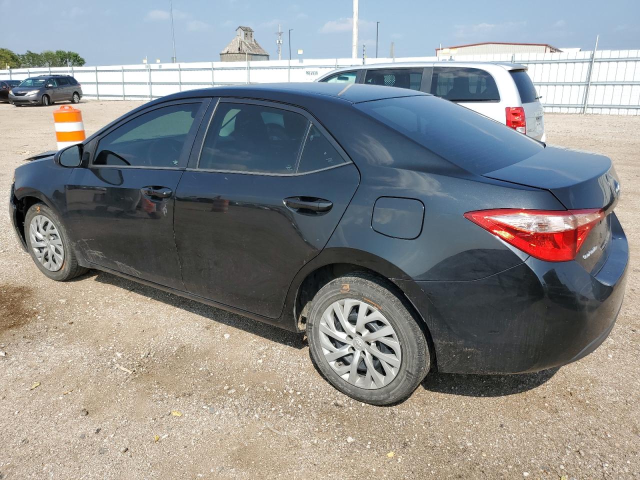 2017 Toyota Corolla VIN 2T1BURHE4HC786646 Copart auction photo, front end damage thumbnail 2