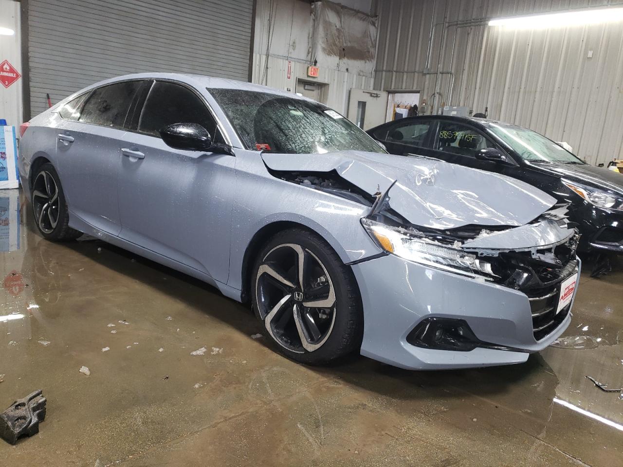 2022 Honda Accord VIN 1HGCV1F30NA047697 Copart auction photo, front end / side damage thumbnail 4
